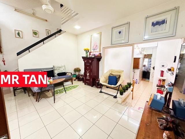 Townhouse for sale in Langat, Selangor