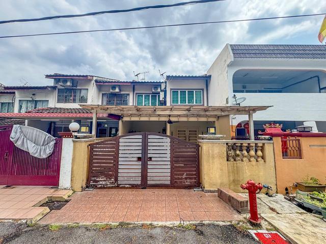 Terraced House for sale in Langat, Selangor