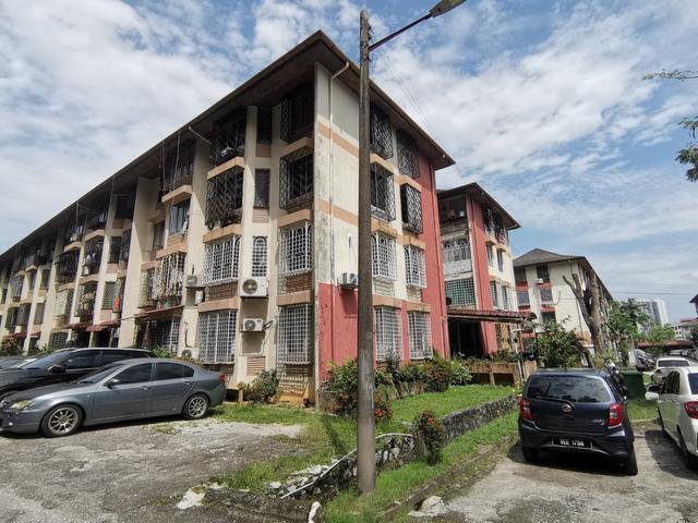 Apartment for sale in Country Heights Damansara, Kuala Lumpur