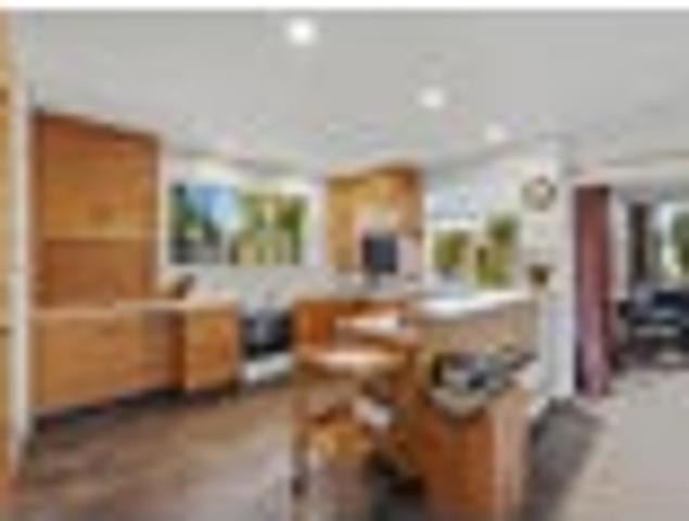 House for sale in Chaslands, Canterbury