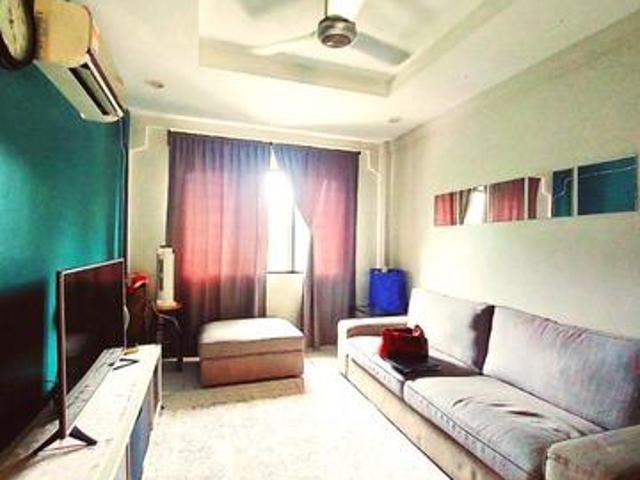 Apartment for sale in Petaling, Damansara Damai