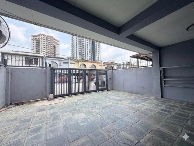 Terraced House for sale in Langat, Selangor