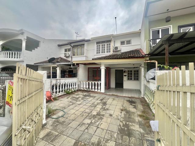 Terraced House for sale in Country Heights Damansara, Kuala Lumpur