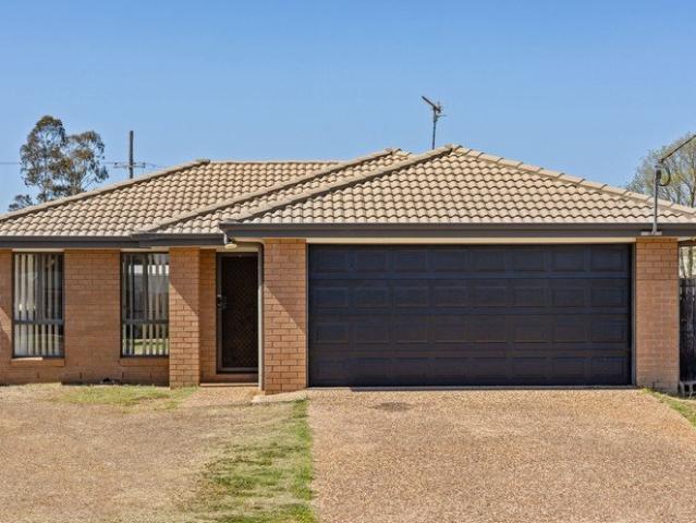 House for sale in Oakey