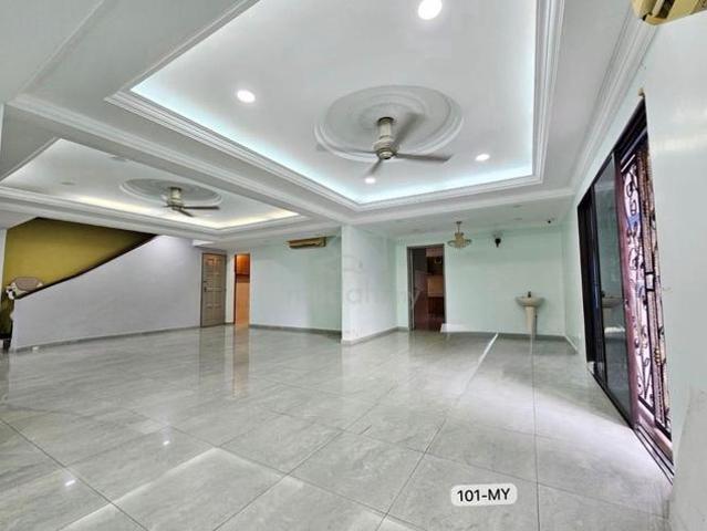Terraced House for sale in Alam Impian, Selangor