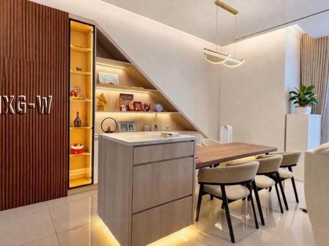 Townhouse for sale in Petaling, Alam Impian