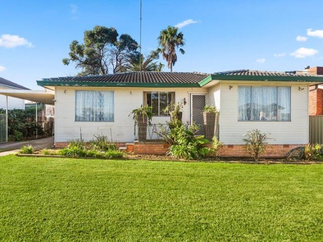 House for sale in Oak Flats Dc, New South Wales