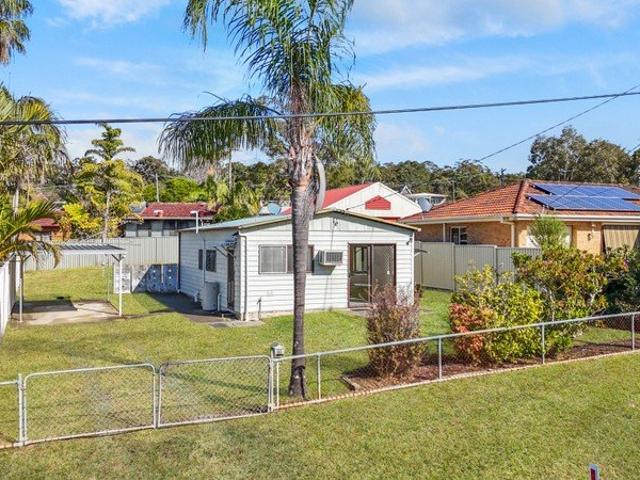 House for sale in Summerland Point, New South Wales