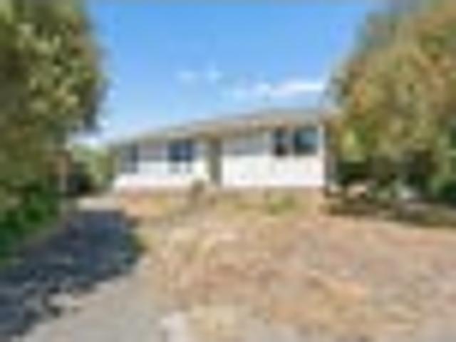 House for sale in Kelston, Whau