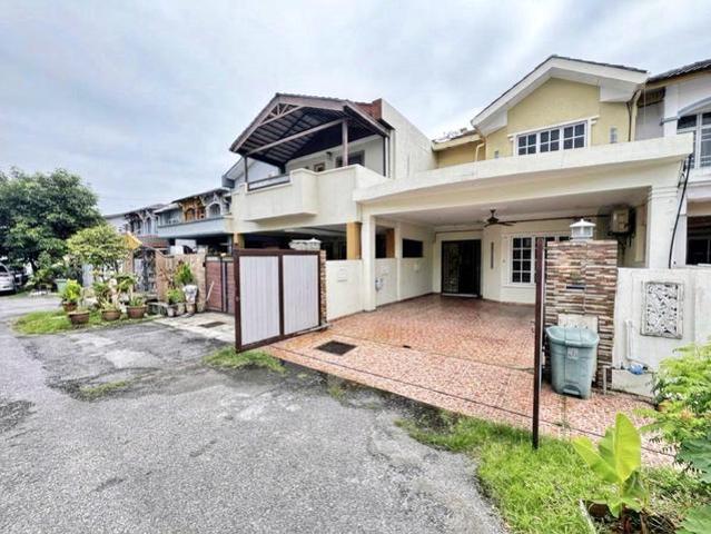 Terraced House for sale in Seri Kembangan, Majlis Bandaraya Subang Jaya