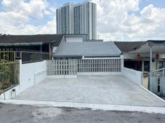 Terraced House for sale in Country Heights Damansara, Kuala Lumpur