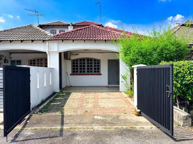Terraced House for sale in Petaling, Subang Jaya