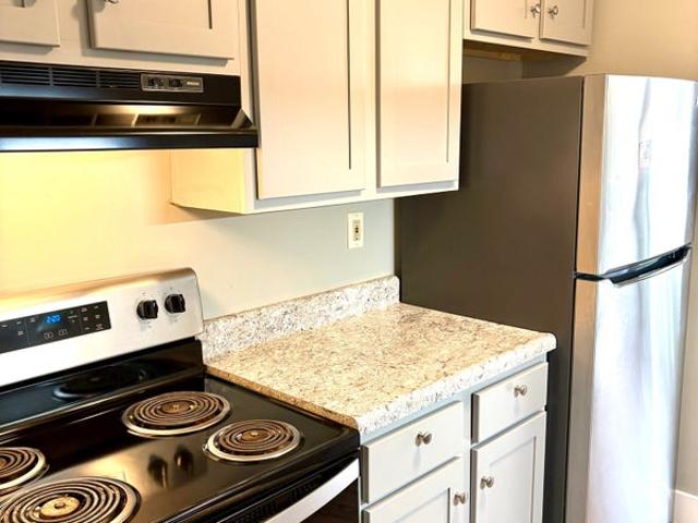 Room for rent in Edwards, Illinois
