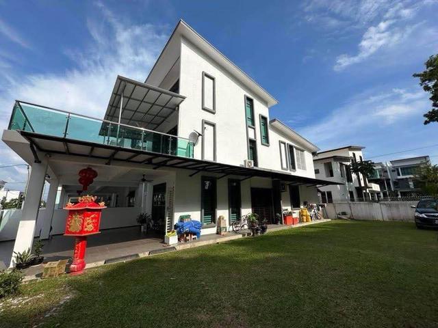 Terraced House for sale in Malaka
