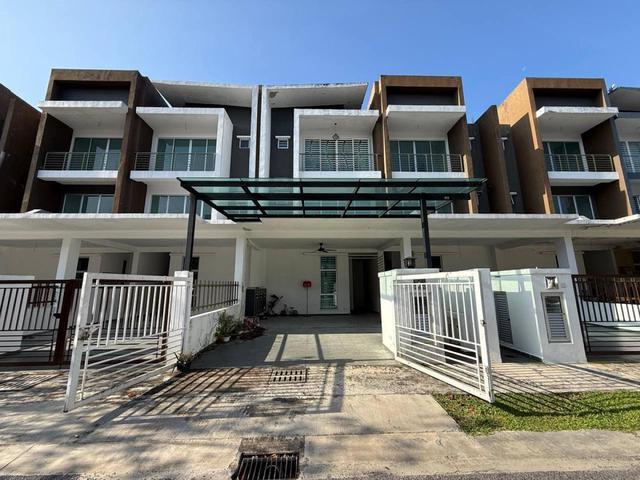 Terraced House for sale in Sendayan Village, Negeri Sembilan