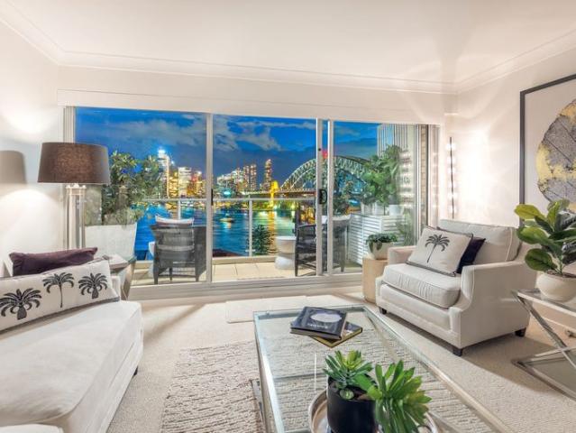 Apartment for rent in Lower North Shore, Sydney