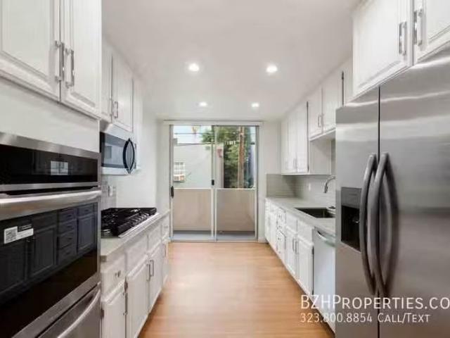 Condo for rent in North Hollywood