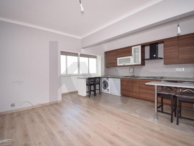 Apartamento alugar em Torcatas, Almada