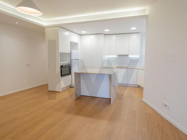 Apartamento alugar em Alvide, Cascais