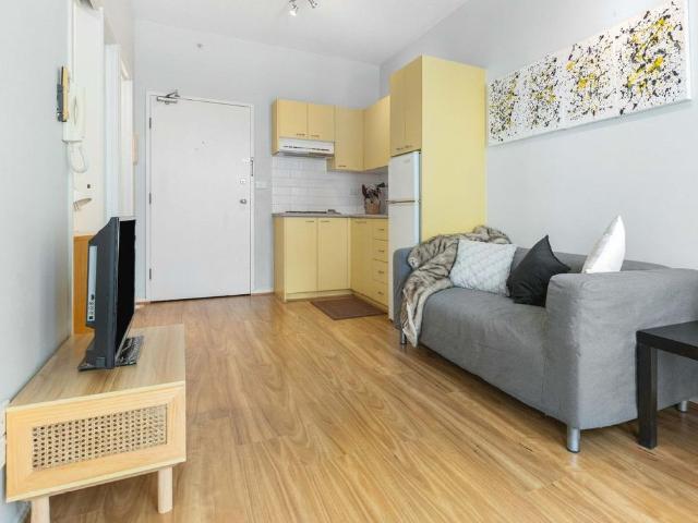 Apartment for rent in Carlton, Melbourne