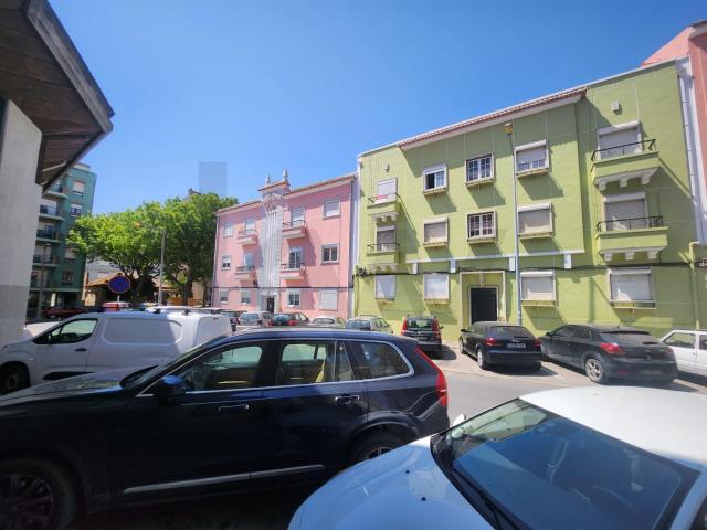 Apartamento alugar em Ginjal, Almada