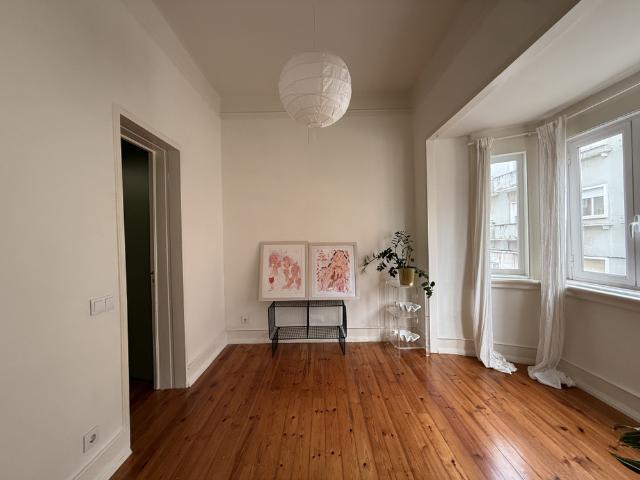Apartamento alugar em Bairro Lopes, Lisboa