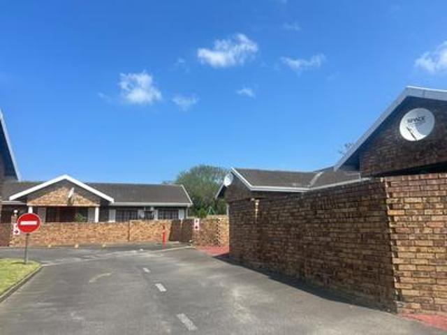 Townhouse for sale in UMhlathuze Municipality, Kwazulu-natal