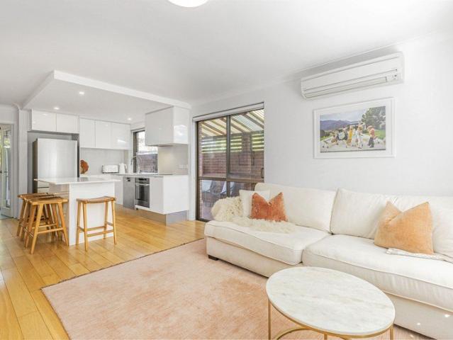 Townhouse for rent in Stirling, Western Australia