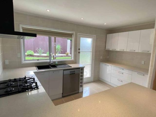 Apartment for rent in Howick Central, Howick