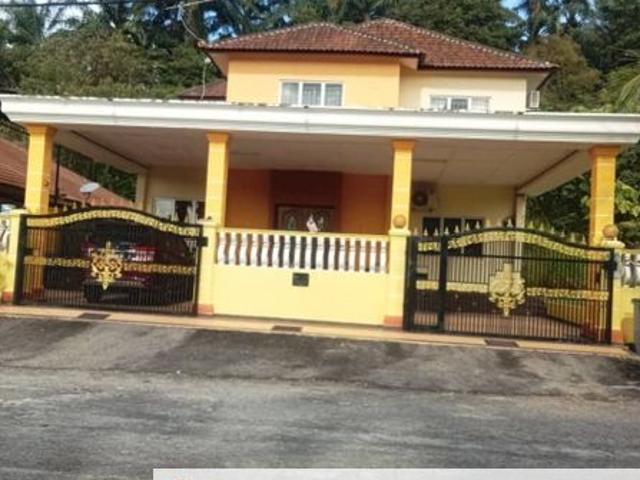 House for sale in Malaka