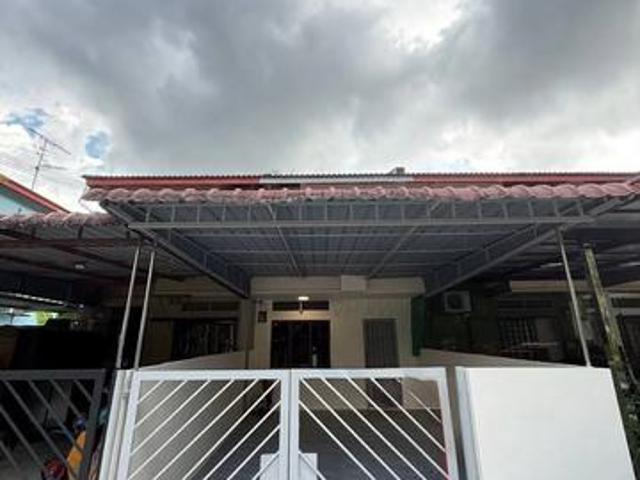 Terraced House for sale in Ulu Tiram, Johor