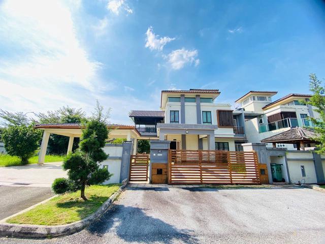 Residential House for sale in Nilai, Negeri Sembilan
