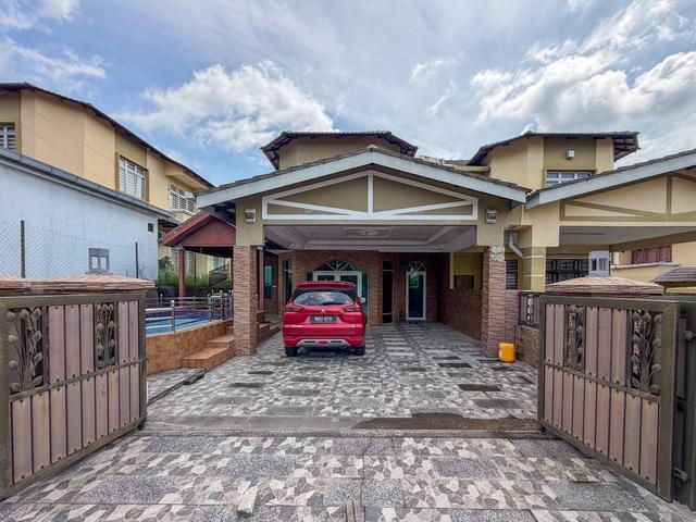 Residential House for sale in Tanjong Sepat, Selangor
