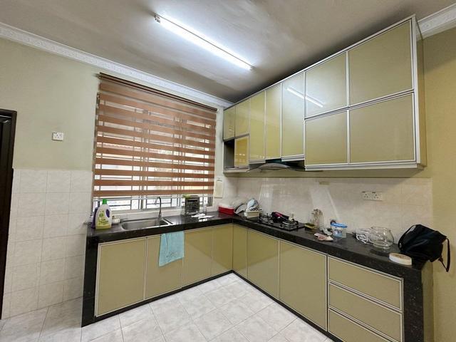 Terraced House for sale in Malaka