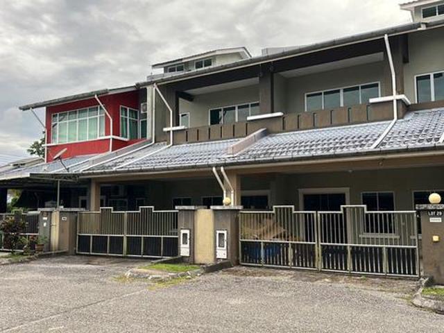 Terraced House for sale in Serian, Serian Bazaar