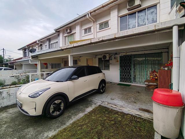 Terraced House for sale in Seri Kembangan, Majlis Bandaraya Subang Jaya
