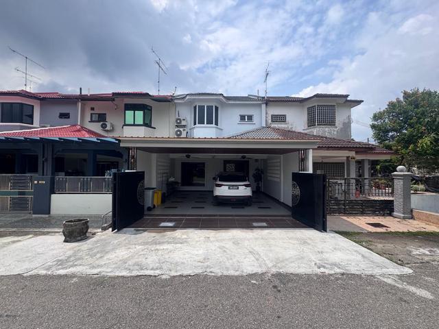 Terraced House for sale in Batu Pahat, Johor