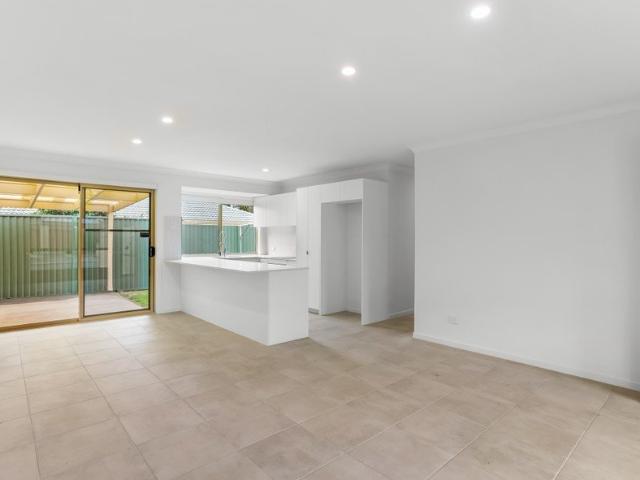 Duplex for rent in Fernbrook, Queensland