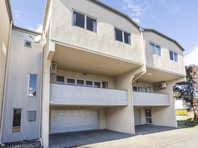 House for rent in Heathcote, Canterbury