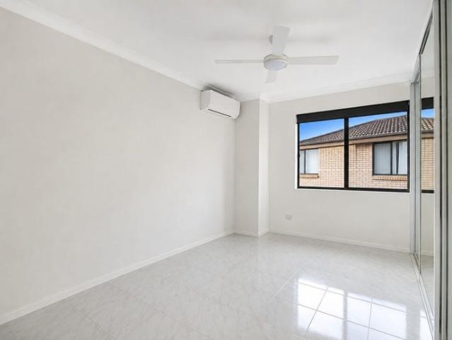 Townhouse for rent in Sydney, New South Wales