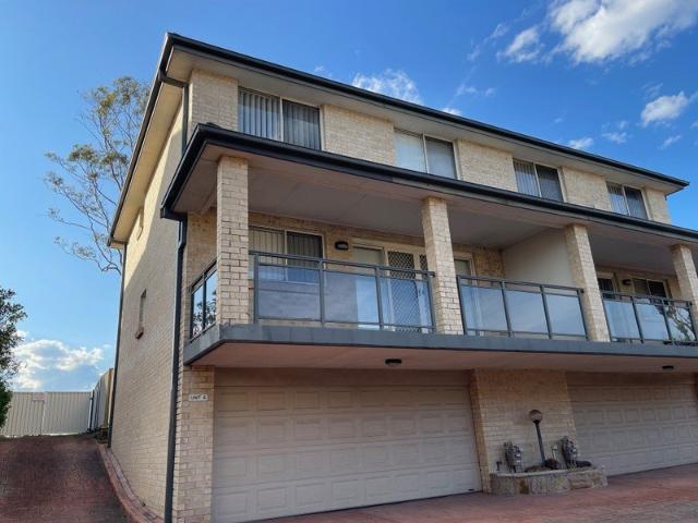 Townhouse for rent in Sydney, New South Wales