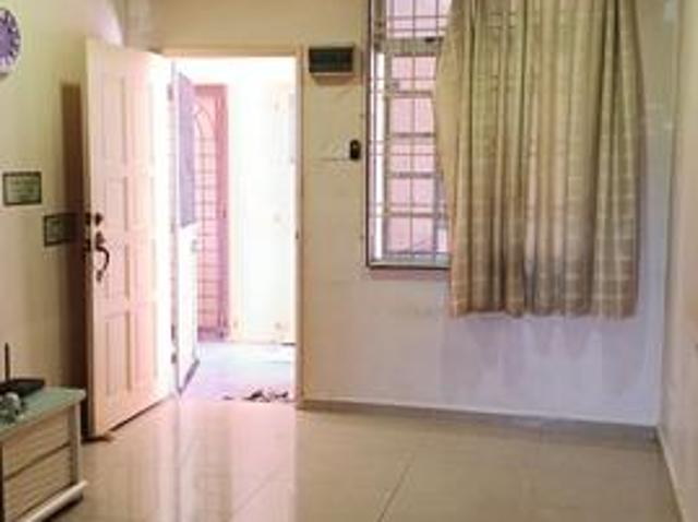 Townhouse for sale in Malaka