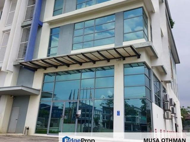 Warehouse for sale in Petaling, Alam Impian