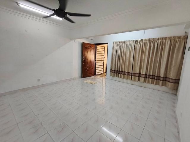 Terraced House for rent in Petaling, Alam Impian