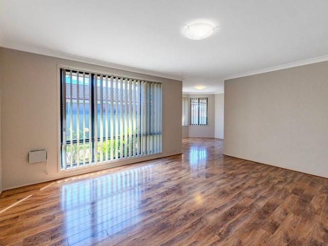 House for rent in Glenmore Park, Sydney