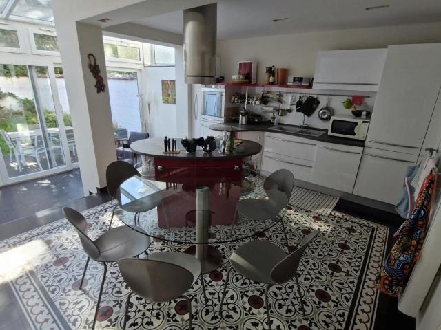 Maison location à Woluwe-Saint-Lambert - Sint-Lambrechts-Woluwe, Brussel-Hoofdstad - Bruxelles-Capitale
