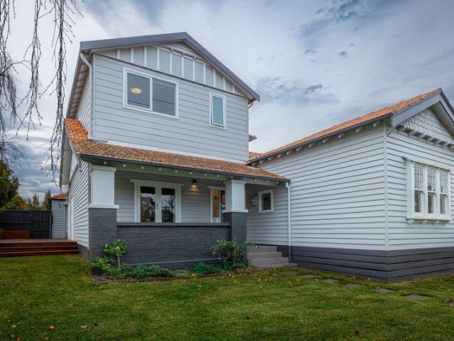 House for rent in Hughesdale, Melbourne