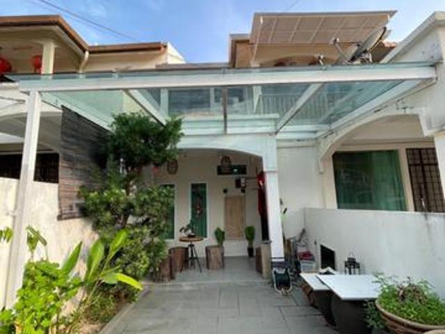 Townhouse for sale in Georgetown, Penang
