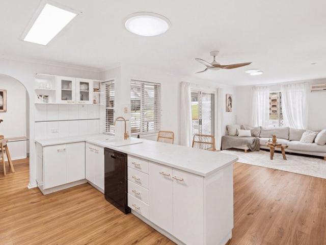 House for sale in Little Mountain, Sunshine Coast Regional