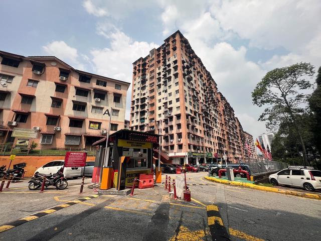 Apartment for sale in Petaling Jaya, Petaling